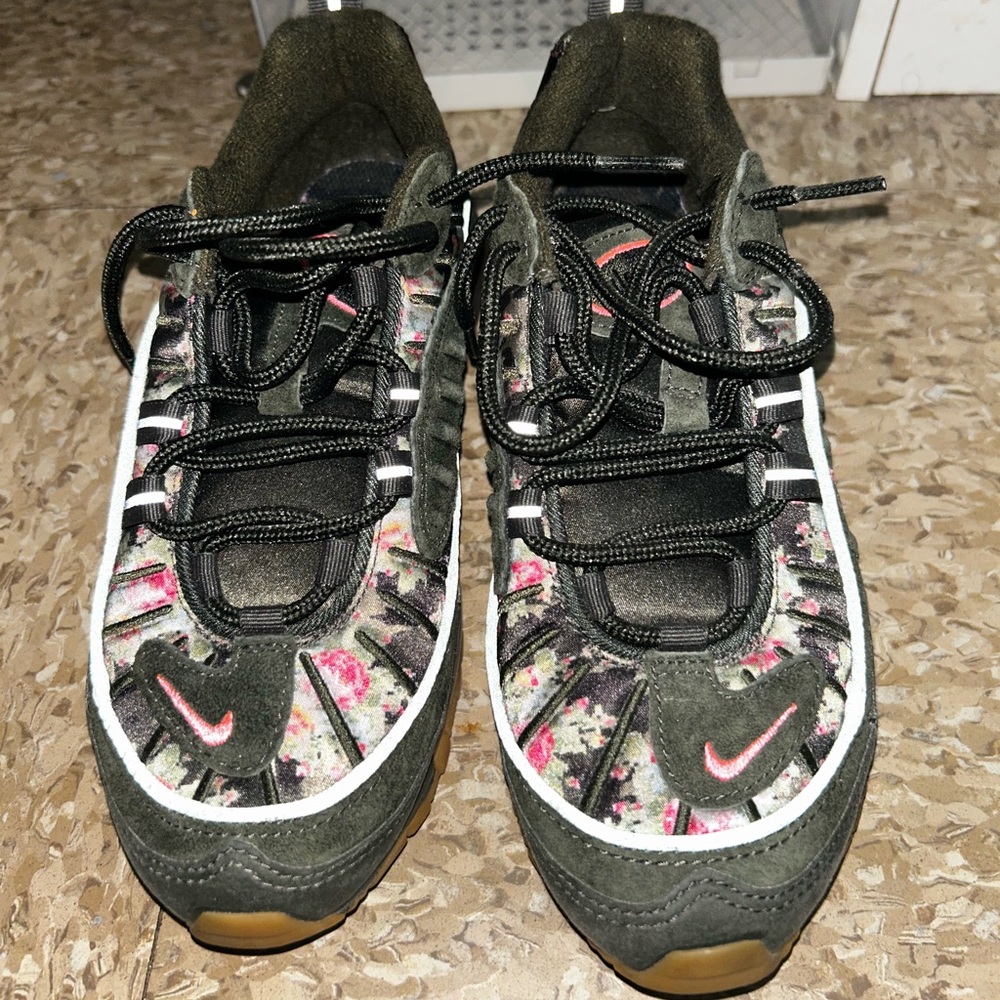 Women’s air max